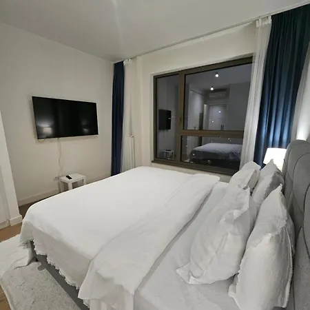 Waterfront Bobiska Apartment