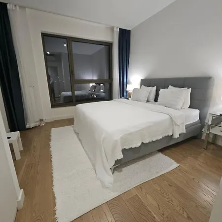 Waterfront Bobiska Apartment *